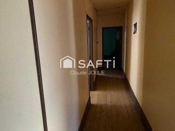 Ste Croix - Maison de 160 m² à restaurer avec atelier de 58 m²