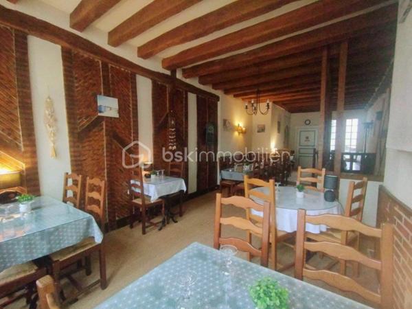 Local d activites de 93,50 m²