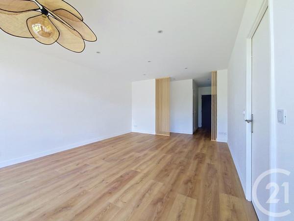 Appartement T3 à vendre  3 pièces - 69,69 m 2   ARCACHON  - 33