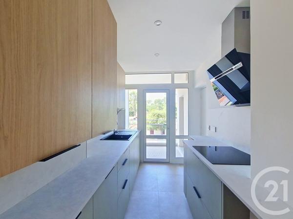 Appartement T3 à vendre  3 pièces - 69,69 m 2   ARCACHON  - 33