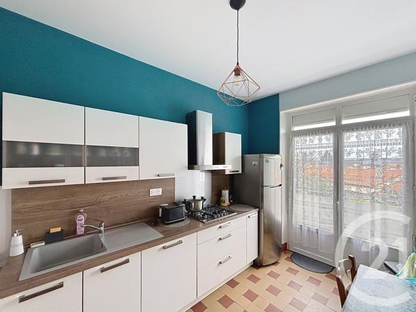 Maison à vendre  4 pièces - 69 m 2   ANGOULEME  - 16