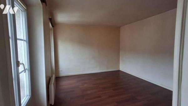 Sur la commune de GAGNY (Seine-Saint-Denis) studio à rénover