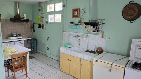 Maison de ville à vendre à Melle dans les Deux-Sèvres (79500), ref : 11967