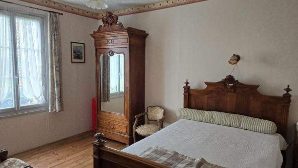 Maison de ville à vendre à Melle dans les Deux-Sèvres (79500), ref : 11967