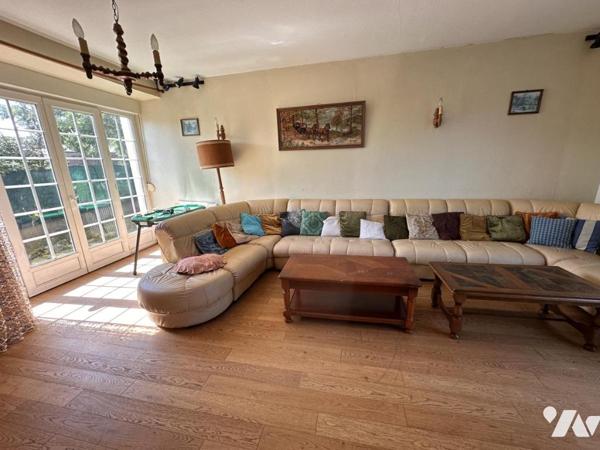 A VENDRE VANNES Sud, proximité Conleau, en impasse au calme, maison 198 m² hab. jardin 