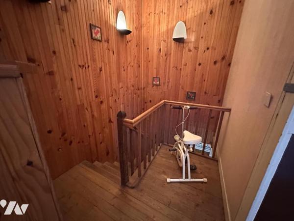 A VENDRE VANNES Sud, proximité Conleau, en impasse au calme, maison 198 m² hab. jardin 