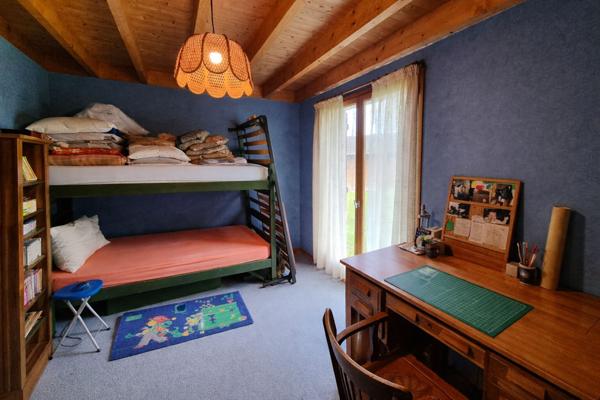 A vendre campagne de MELESSE, maison 4 chambres, 3 chambres au rez-de-chaussée avec salle d'eau et salle de bains, parcelle de plus de 1600m², 134 m² habitable