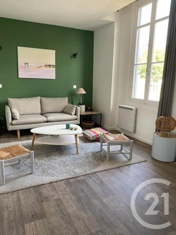 Maison à vendre  6 pièces - 120 m 2   SOULAC SUR MER  - 33