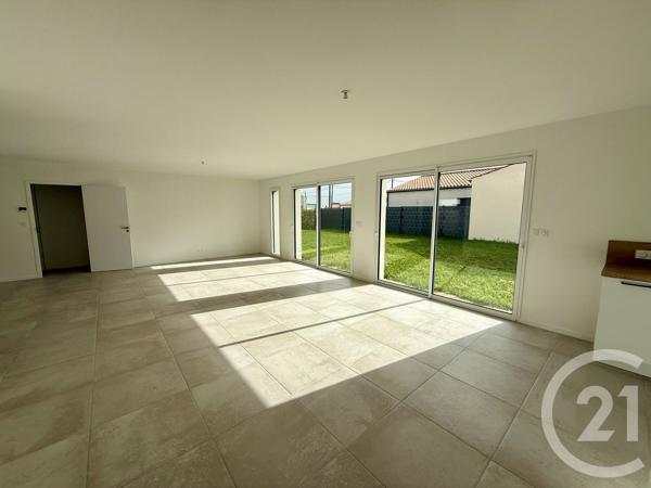 Maison à vendre  6 pièces - 120 m 2   SOULAC SUR MER  - 33