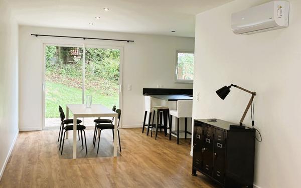 Maison à louer    4 pièces • 98 m2 Oeyreluy