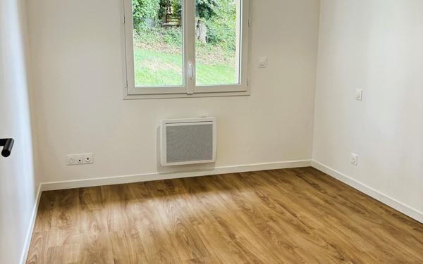 Maison à louer    4 pièces • 98 m2 Oeyreluy