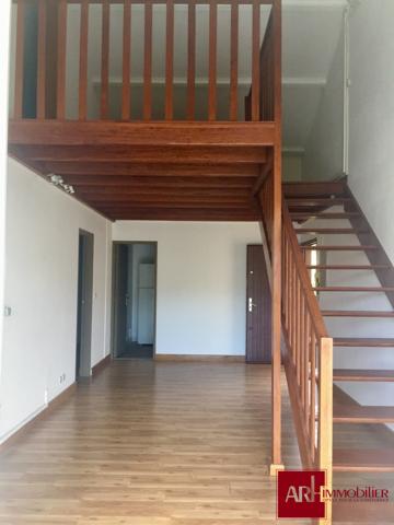 F3 / 4 ST GILLES LES BAINS centre