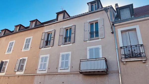 Avallon (89200) Appartement duplex : F4 de 77,49 m2 à AVALLON 109 000 € F.A.I.