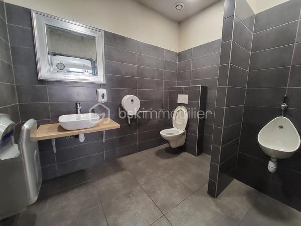 Local commercial de 90 m²