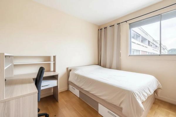 appartement  5 pièces avec double séjour, garage et cave