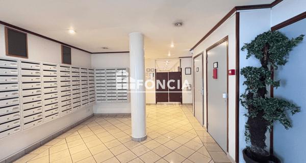 À vendre Studio 19 m² - Saint-étienne 42100