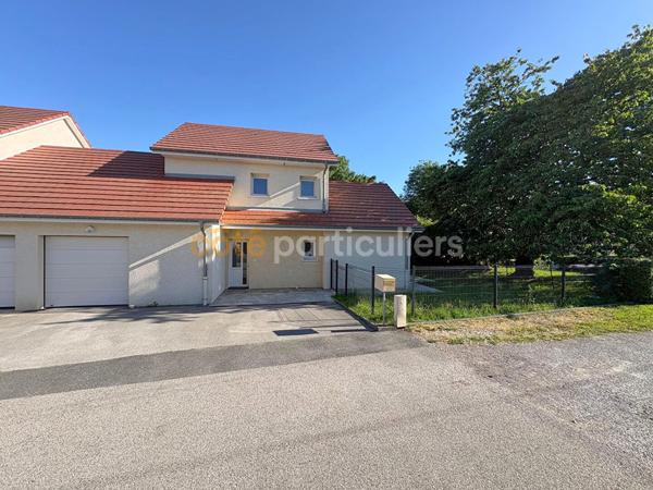 Vente
                Maison95 m² - 4 Pièces -
                    ORCHAMPS (39700)