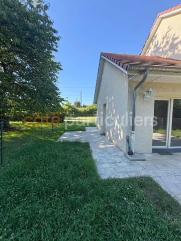 Vente
                Maison95 m² - 4 Pièces -
                    ORCHAMPS (39700)