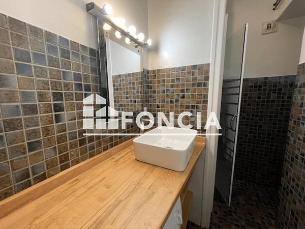 Location Appartement 2 pièces 43.88 m² - 13 RUE DU COMMERCE Aix Les Bains 73100