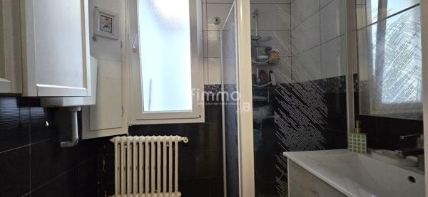 Maison de ville à rénover!