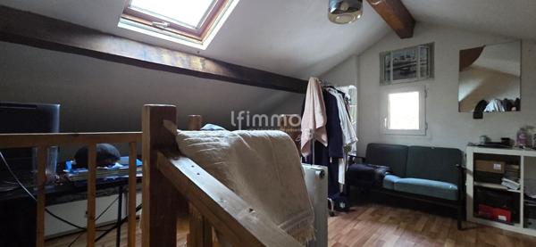 Maison de ville à rénover!