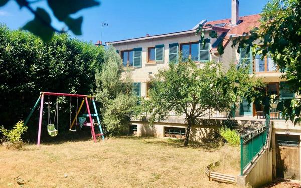 Maison à vendre    5 pièces • 187,81 m2 Saint-Maur-des-Fossés