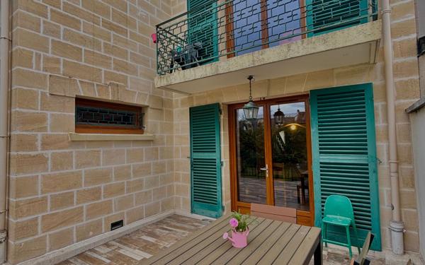 Maison à vendre    5 pièces • 187,81 m2 Saint-Maur-des-Fossés