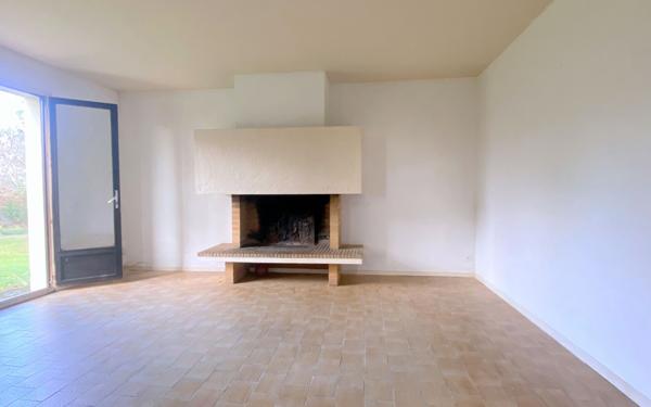 Maison à vendre    6 pièces •  Amou