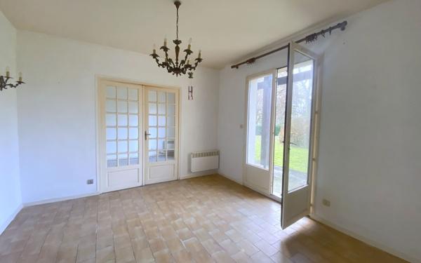 Maison à vendre    6 pièces •  Amou