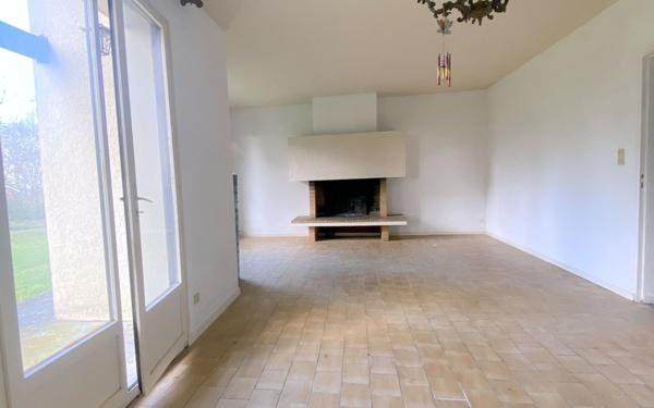 Maison à vendre    6 pièces •  Amou