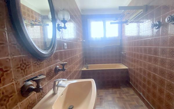 Maison à vendre    6 pièces •  Amou