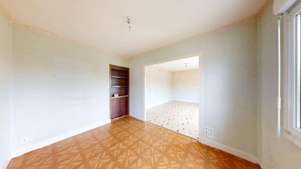 ETREPAGNY 4 Chambres sous sol Jardin