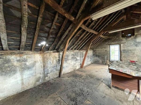 Immeuble comprenant; 
Au rez-de-chaussée: magasin, réserve, chambres froides, laboratoire, lab...