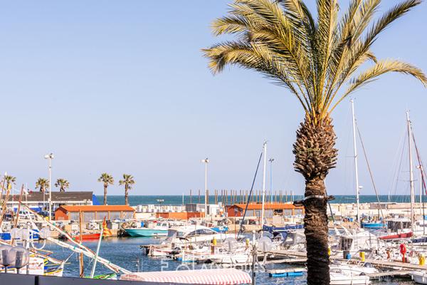Appartement traversant avec vue imprenable sur la Méditerranée