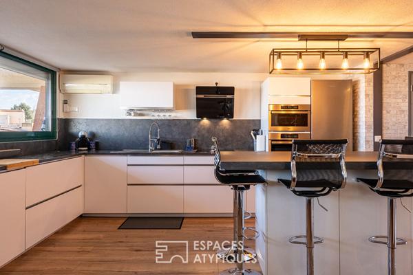 Appartement traversant avec vue imprenable sur la Méditerranée