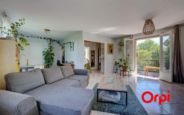 Maison à vendre    4 pièces •  Saint-Genis-Laval