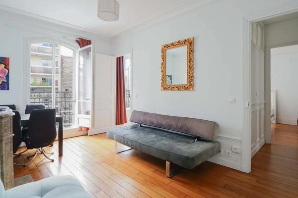 Appartement Paris 17e - BATIGNOLLES / PONT CARDINET