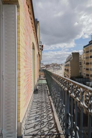 Appartement Paris 17e - BATIGNOLLES / PONT CARDINET