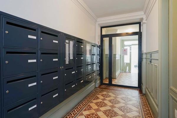 Appartement Paris 17e - BATIGNOLLES / PONT CARDINET