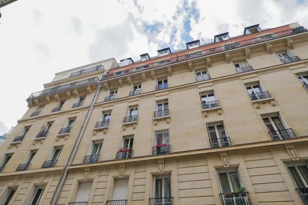 Appartement Paris 17e - BATIGNOLLES / PONT CARDINET