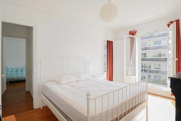 Appartement Paris 17e - BATIGNOLLES / PONT CARDINET