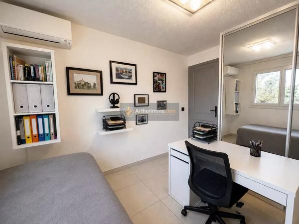 Vente                                                      Appartement
                        
                     3 pièces                      58 m2                     à Saint-Raphaël