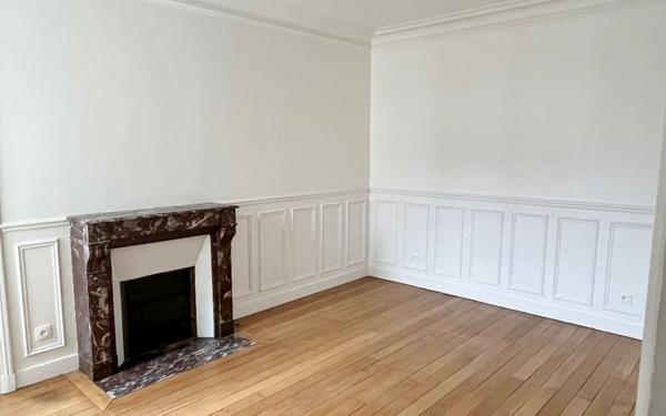 Appartement à louer    5 pièces •  Versailles