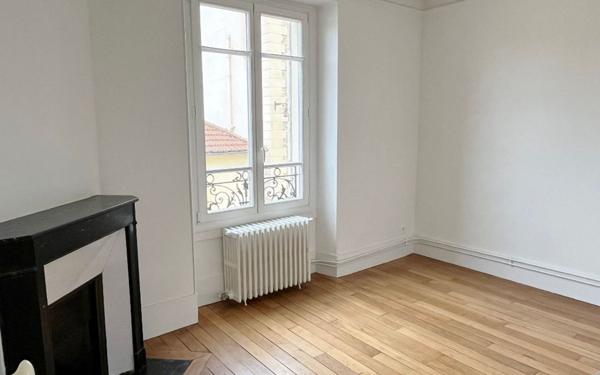 Appartement à louer    5 pièces •  Versailles