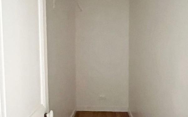 Appartement à louer    5 pièces •  Versailles