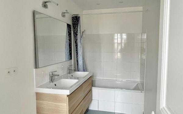 Appartement à louer    5 pièces •  Versailles