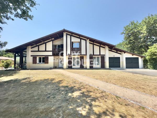 Grande maison familiale avec studio et piscine à Gujan Mestras