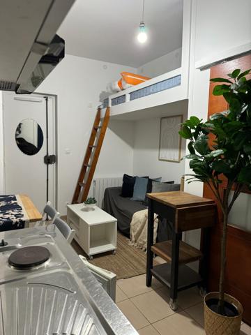 Pavillons-sous-Bois (93320) Studio meublé proche Tramway T4