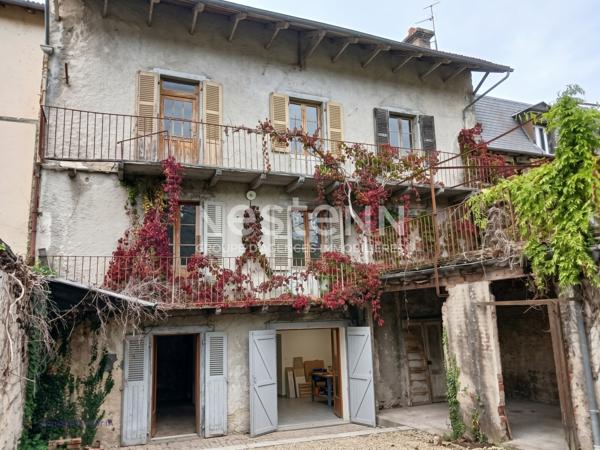 Immeuble Bort Les Orgues 8 pièce(s) 278 m2