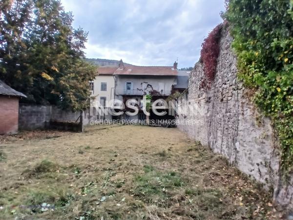 Immeuble Bort Les Orgues 8 pièce(s) 278 m2